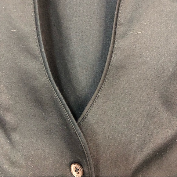 ColdWater Creek Women’s Blouse Classic Black Fitted Shirt Tail Hem French Cuff - Picture 6 of 8